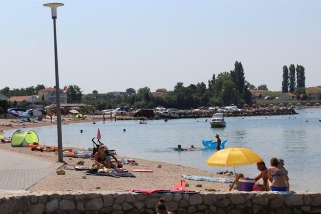 Apartmani Misak Vrsi Bagian luar foto