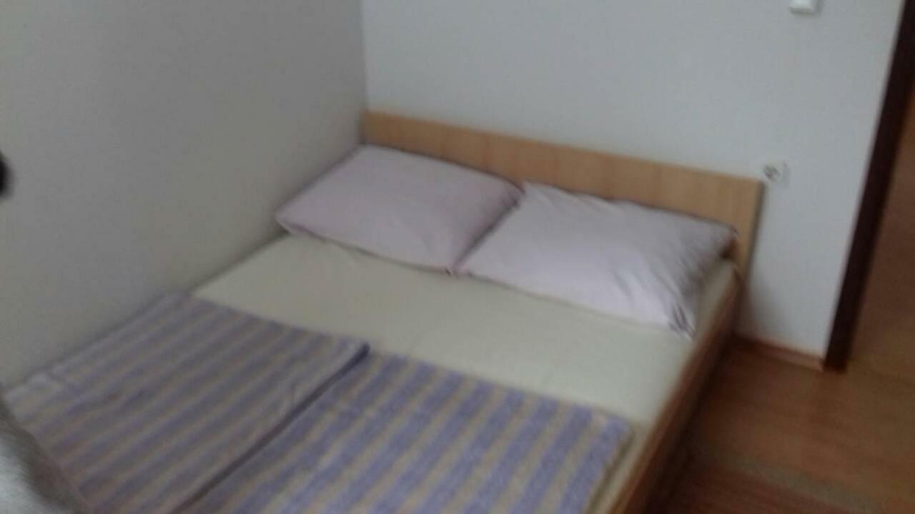 Apartmani Misak Vrsi Bagian luar foto