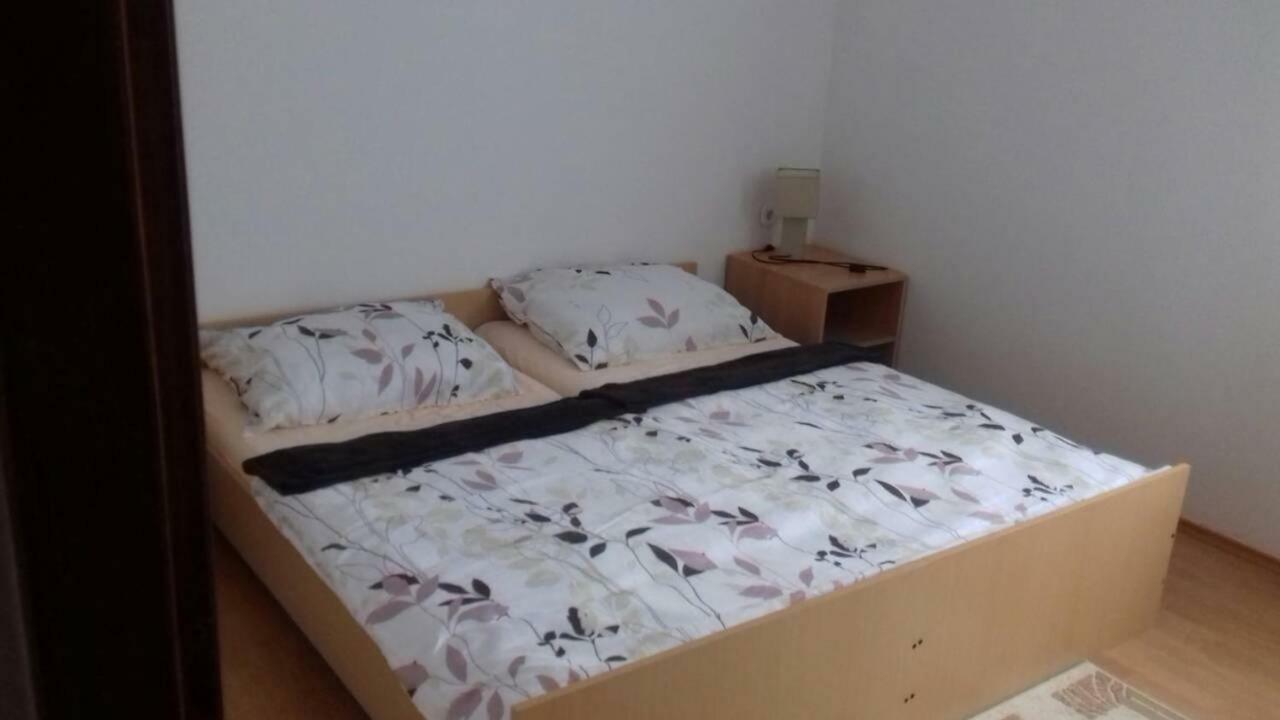 Apartmani Misak Vrsi Bagian luar foto