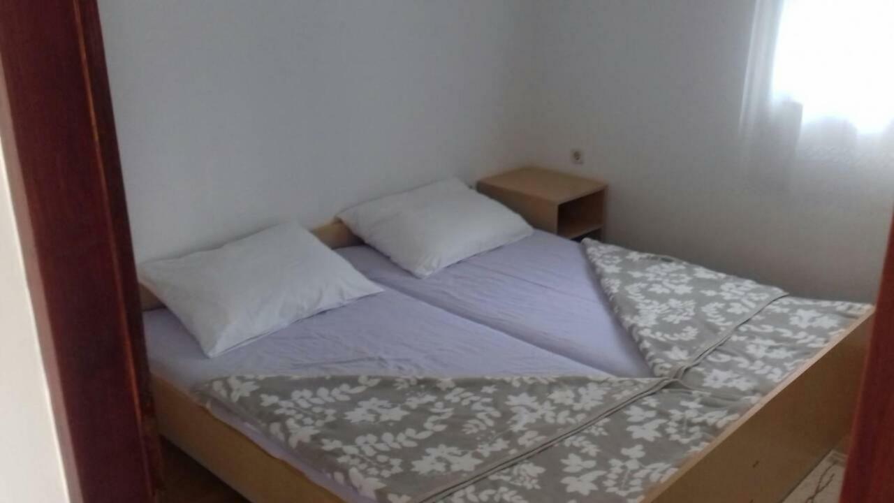 Apartmani Misak Vrsi Bagian luar foto
