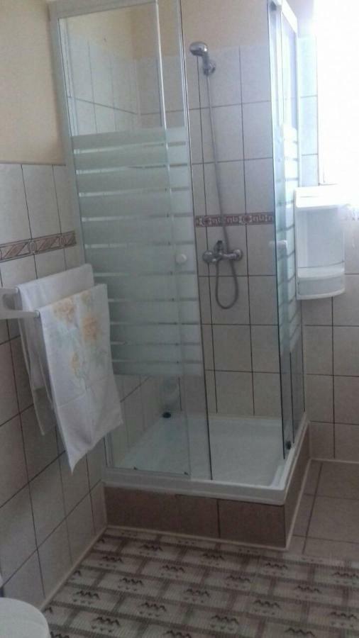 Apartmani Misak Vrsi Bagian luar foto